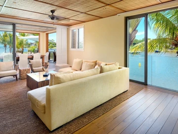 5 Bedroom Villa