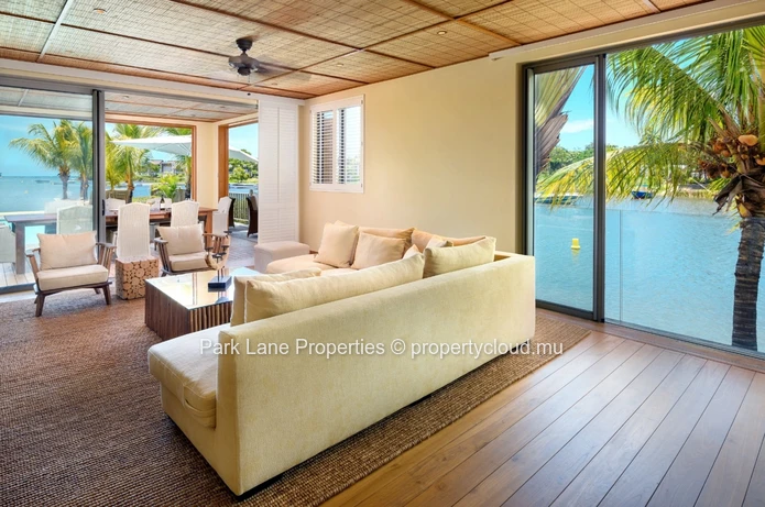 Luxury 5 bedroom marina villa with access and sea views in Mauritius  