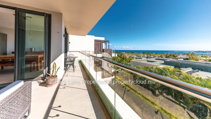 Homely Apartment with Breathtaking Views in Tamarin
