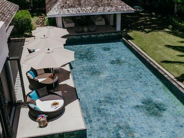 6 Bedroom Villa