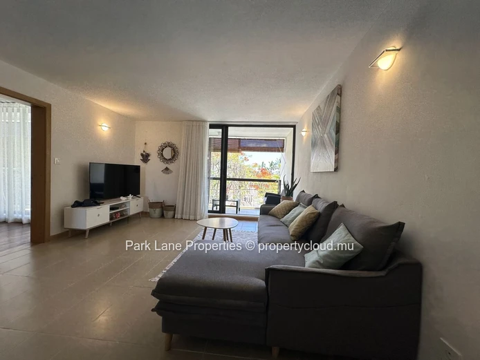 Appartement R+2 à vendre à Mon Choisy.