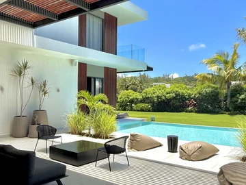 5 Bedroom Villa