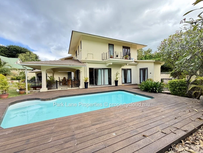 Comfortable family  home with pool and double garage 