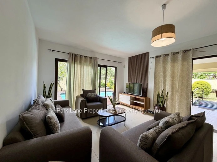Comfortable family  home with pool and double garage 