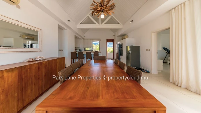 Unique RES Marina penthouse
