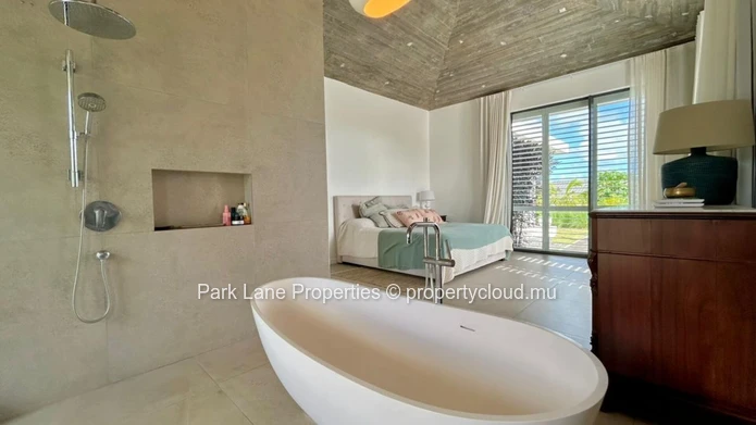 Exquisite Architect-Designed Home for rent in Mont Piton.