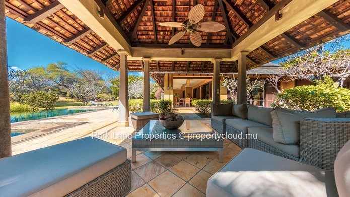 Prestigious 4-Bedroom Villa with Pool, Kiosk & Garden in Tamarina Golf Estate