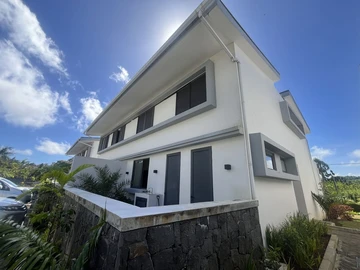 3 Bedroom Townhouse, Duplex