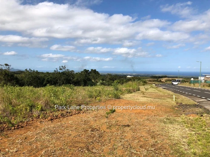 2057 m² à Avalon – Terrain paisible niché dans la verdure, proche du golf
