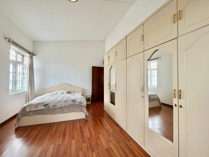 Charming House for Sale in Prime Phoenix Location