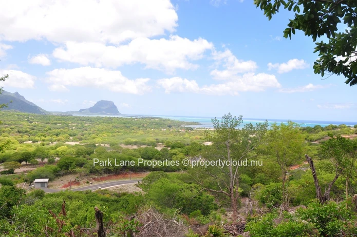 Villa 6 — Eco Lodges Domaine de Palmyre | Villa de Luxe de Plain-Pied à Vendre à Tamarin, Île Maurice