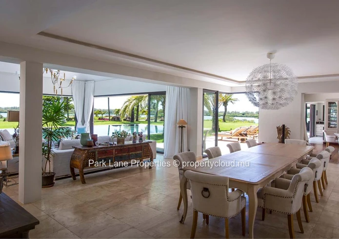 Luxury 6-Bedroom Villa for Sale at Anahita.