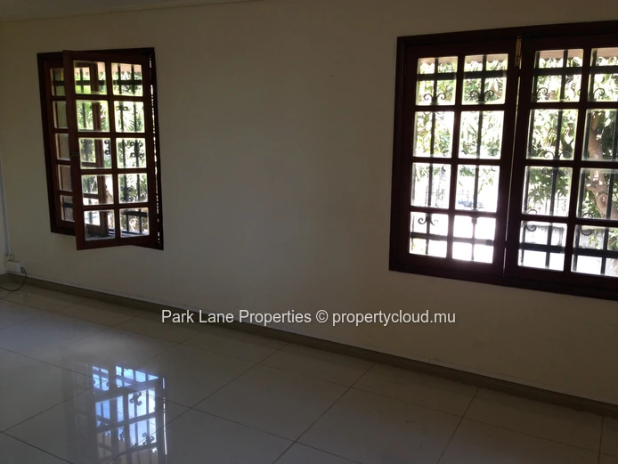 Prime commercial property in Moka – High visibility location ideal for offices or medical centre