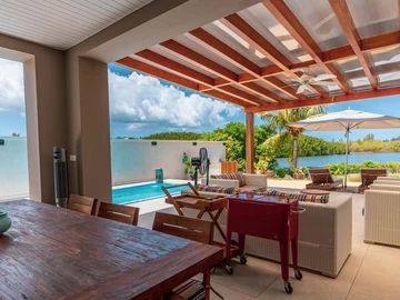 4 Bedroom Villa
