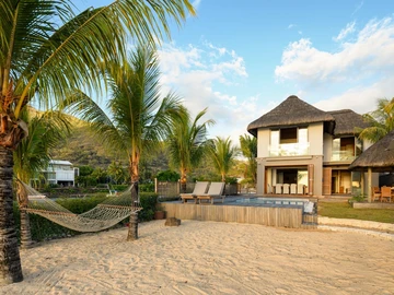 5 Bedroom Villa