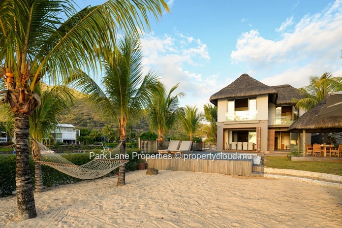 Luxury 5 bedroom marina villa with access and sea views in Mauritius  