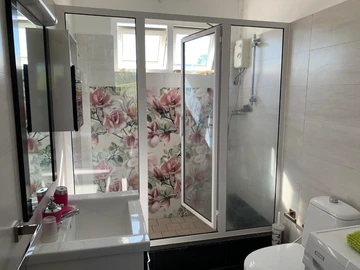 12 Bedroom Apartment