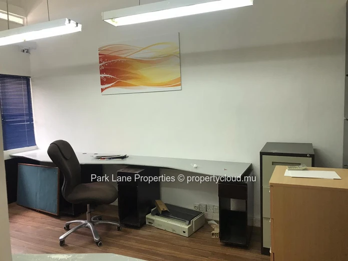 Office space on the 4th floor in the centre of Port Louis.