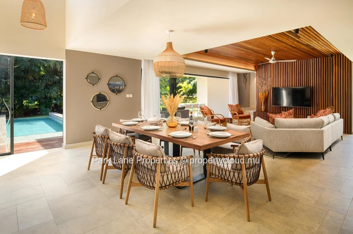 Contemporary fully furnished golf villa for sale in the heart of Heritage Villas Valriche 