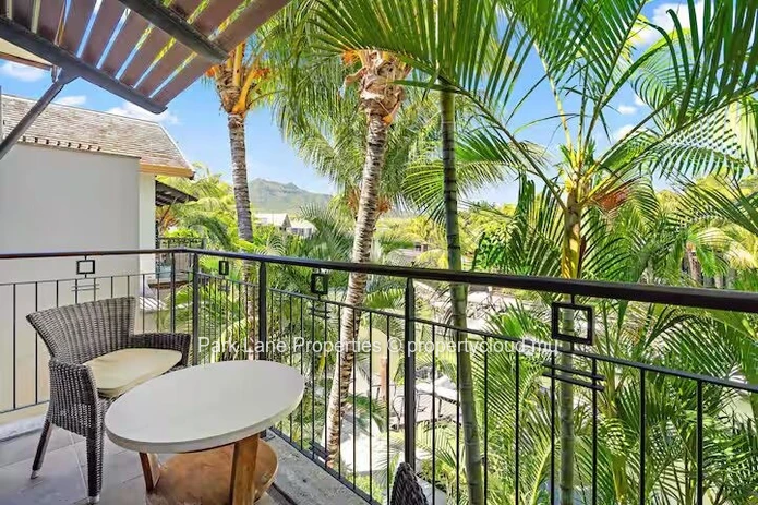 Luxury IRS duplex in Marina!