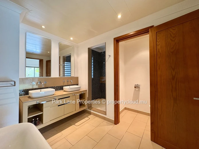 Tranquil Family Home with Mountain Views in Secure Estate