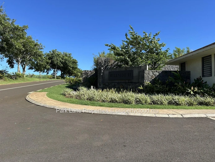 Residential land for sale at Mapou.