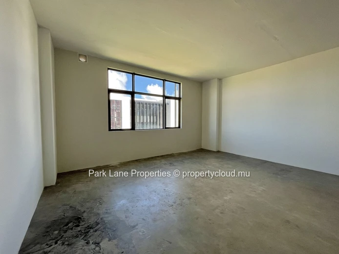 Prime office space for sale in Vivea Business Park, Signature North