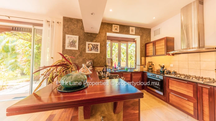 Stunning Villa with Private Pool in the Heart of the Heritage Villas Valriche Golf Estate, Mauritius