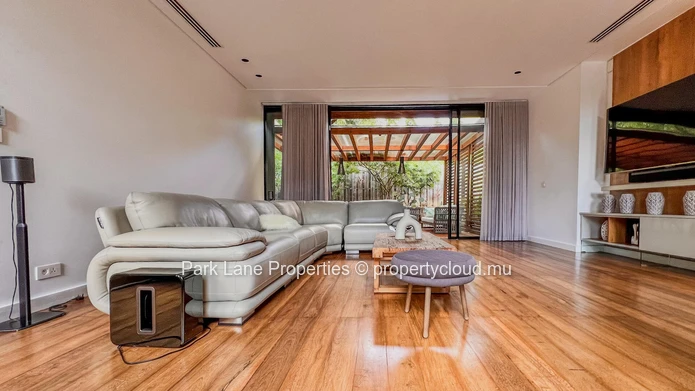 Exceptional Villa in Pailles – Luxury, Privacy & Sophistication