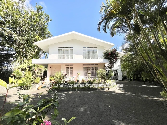 Charming 3-Bedroom House for Sale in Floreal