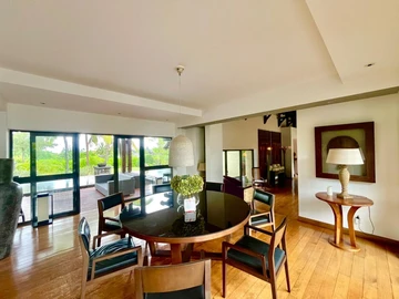7 Bedroom Villa