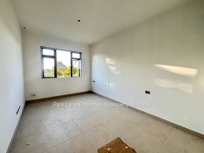 Contemporary 2-Bedroom Apartment in Vieux Quatre Bornes