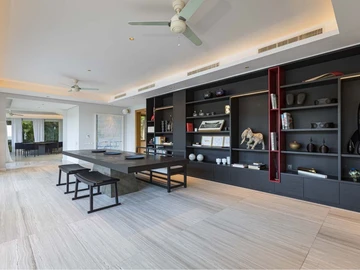 5 Bedroom Villa