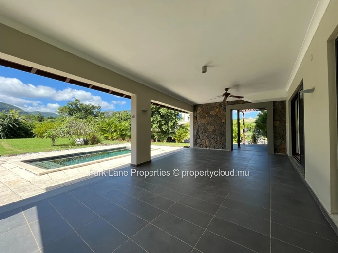 Villa IRS in the heart of nature