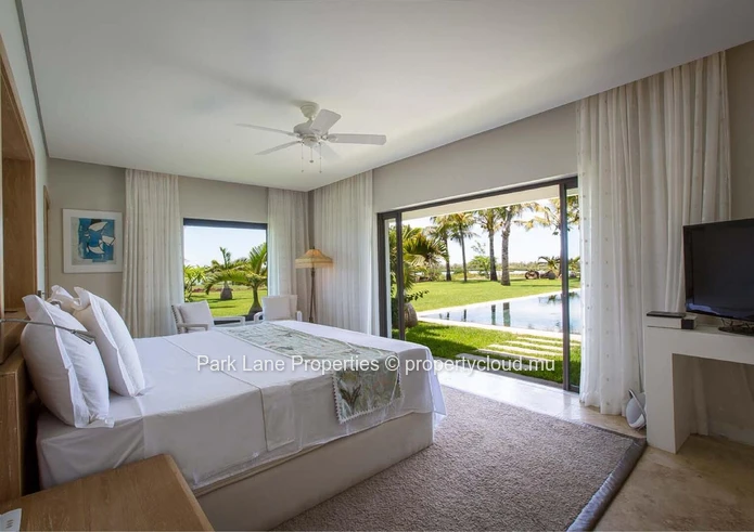 Luxury 6-Bedroom Villa for Sale at Anahita.