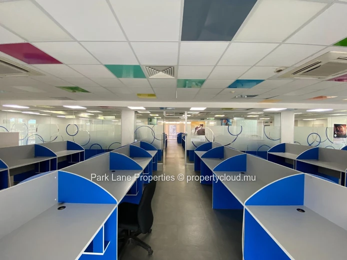 Office space on the 5th Floor in Ebene: Flexible and Convenient