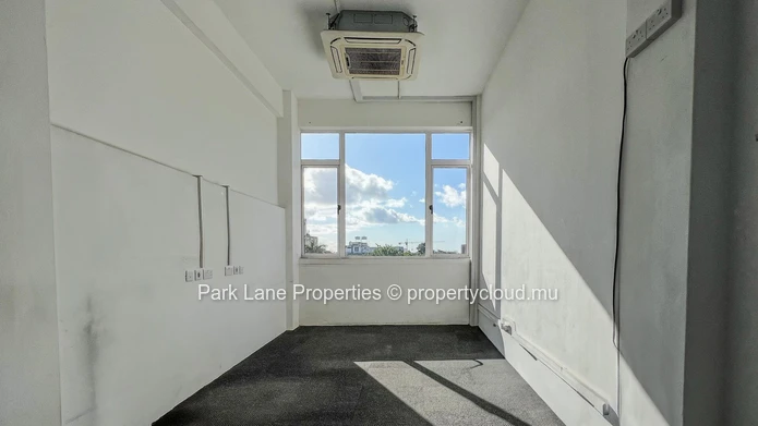Professional office space with mezzanine in the heart of Rose Hill
