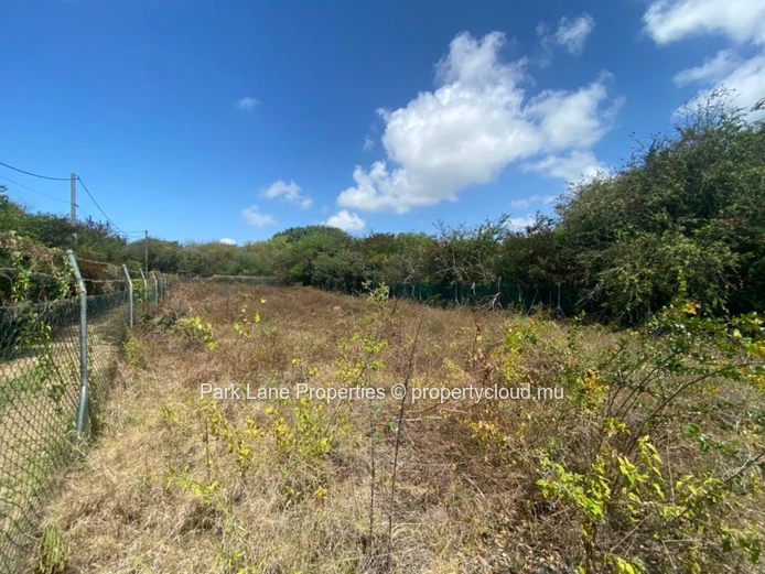 Ideal land for sale at Cap Malheureux for investment or immediate construction.