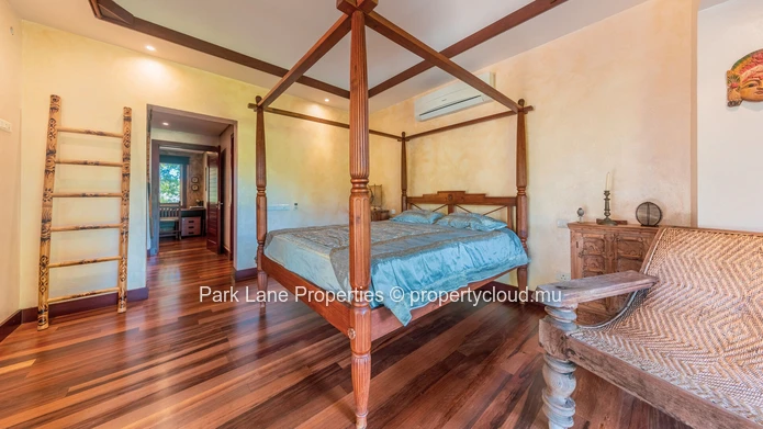 Stunning Villa with Private Pool in the Heart of the Heritage Villas Valriche Golf Estate, Mauritius