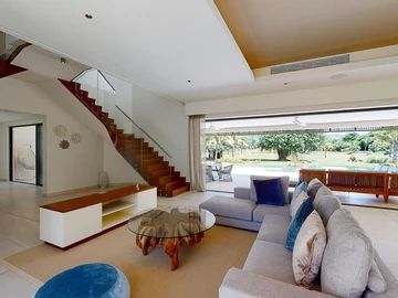 4 Bedroom Villa