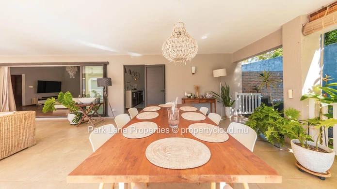 Villa familiale dans un quartier résidentiel à vendre à Saint Antoine.
