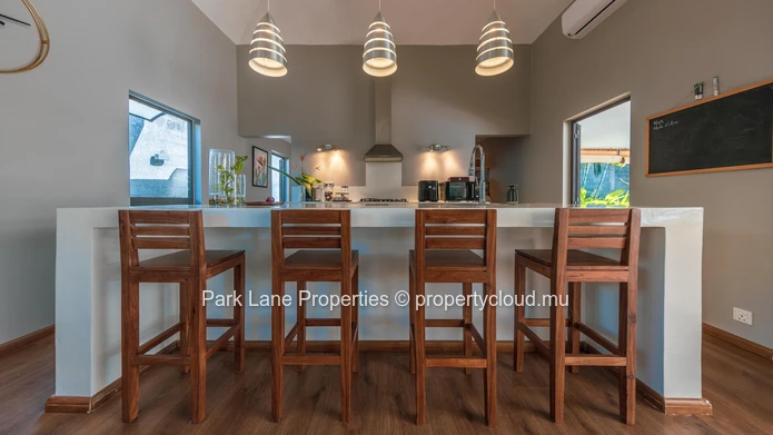 Villa familiale dans un quartier résidentiel à vendre à Saint Antoine.