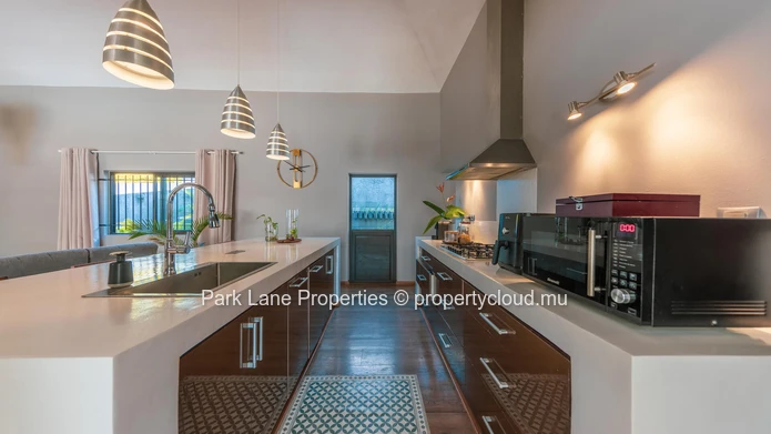 Villa familiale dans un quartier résidentiel à vendre à Saint Antoine.