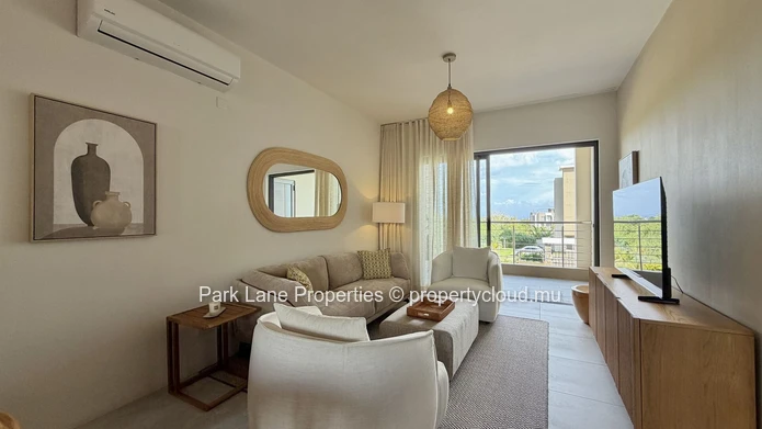 Beautifully furnished 3-Bedroom Apartment With Great Views