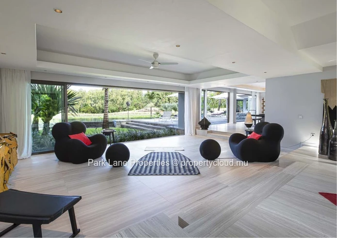 An exclusive 5-bedroom IRS property, nestled within one of the most prestigious residential and golfing estates in Ma...