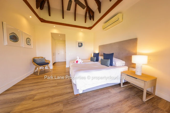 Villa de rêve à Héritage Villas Valriche: Luxe, Vue Océan & Golf