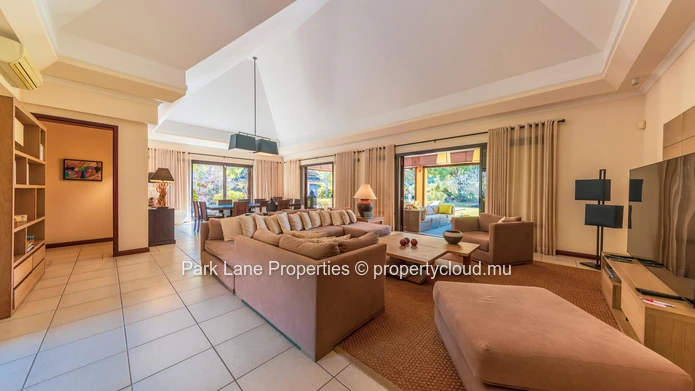 Prestigious 4-Bedroom Villa with Pool, Kiosk & Garden in Tamarina Golf Estate