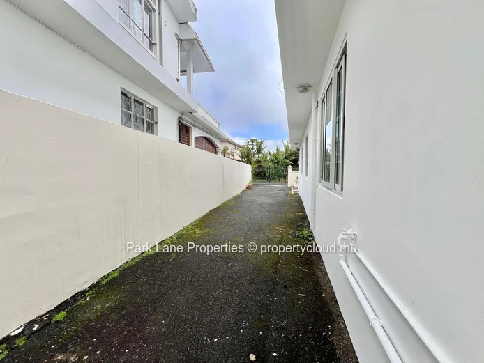 Charming House for Sale in Prime Phoenix Location