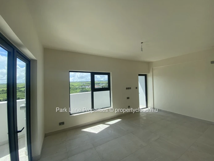 For Sale – Apartment at Sky Garden, Trianon