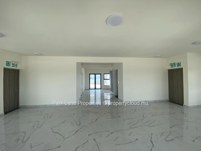 For Sale – Apartment at Sky Garden, Trianon